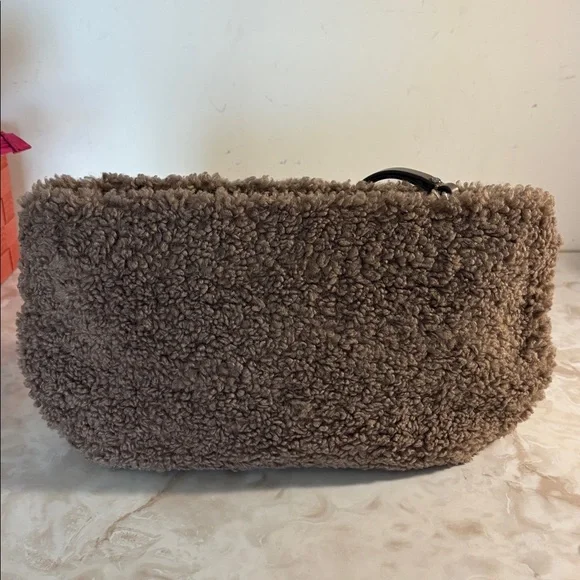 Banana Republic fuzzy wristlet - Picture 2 of 6